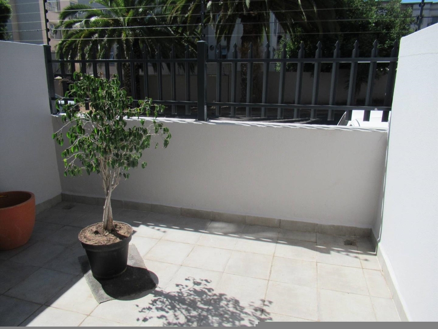 To Let 1 Bedroom Property for Rent in Okennedyville Western Cape